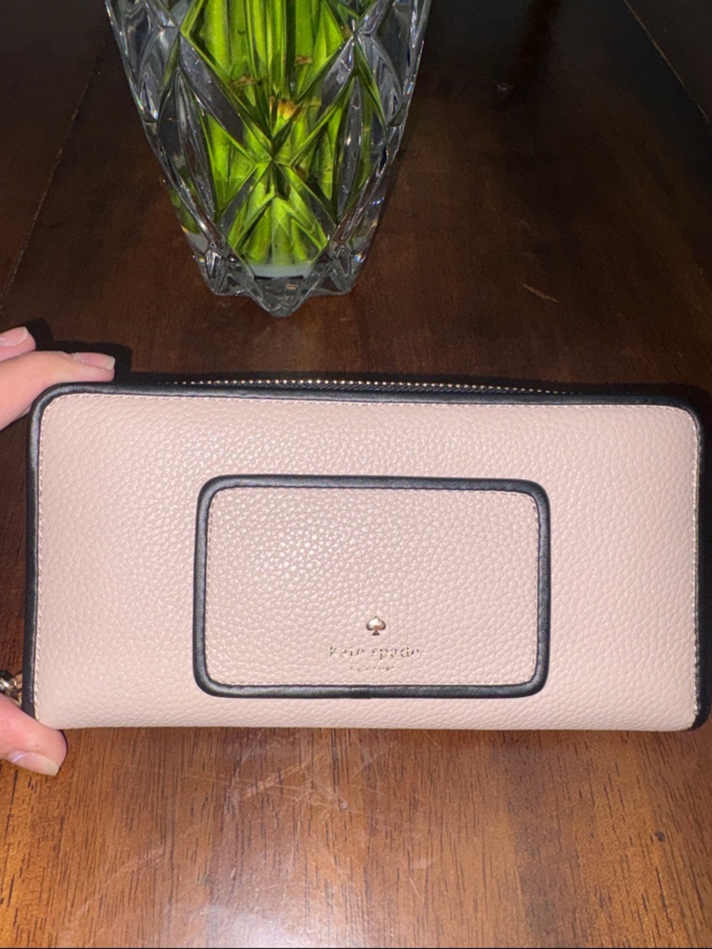 Kate Spade pebble leather blush pink zip-around wallet with black trim. NWOT. - Picture 12 of 12